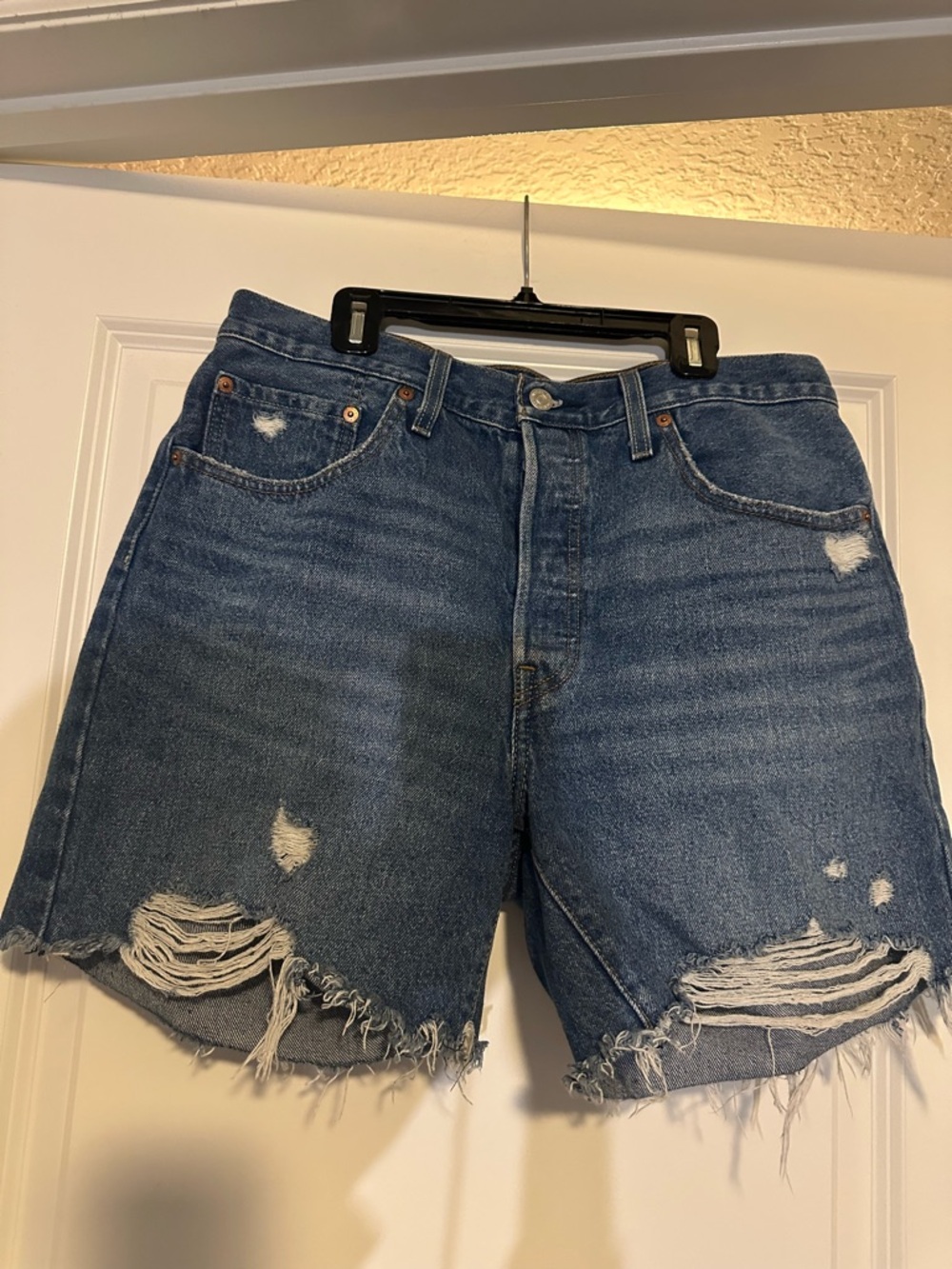 Levis Womens 501 Original High-Rise Jean Shorts Button Fly Distressed